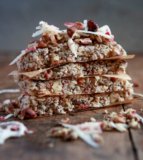 Pink Lady®, Chia, Pecan and Hazelnut Raw Breakfast Bar